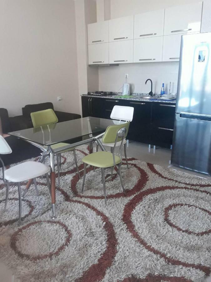 Apartament In The Centre Батумі Екстер'єр фото