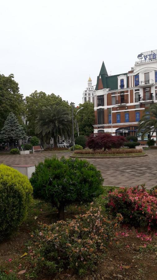 Apartament In The Centre Батумі Екстер'єр фото
